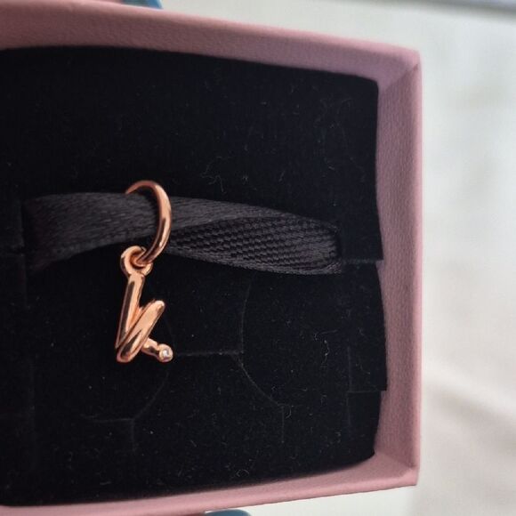Pandora Rose Gold 'K' Letter Charm - Picture 5 of 16